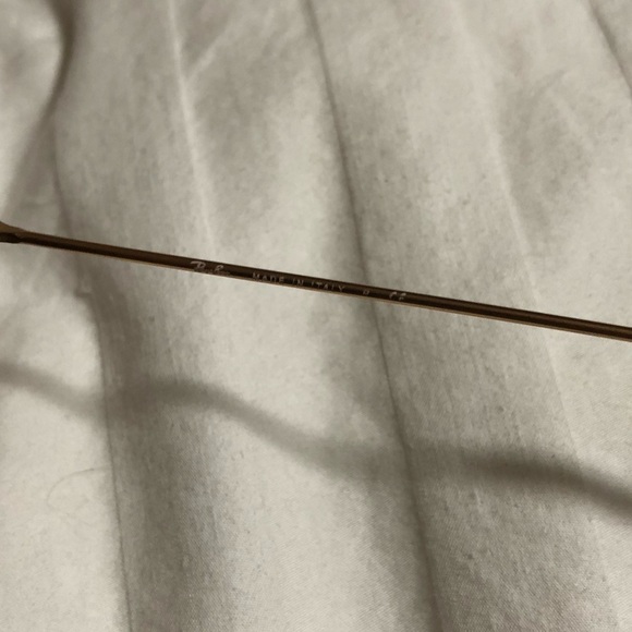 Ray Ban Aviators - Picture 4 of 5